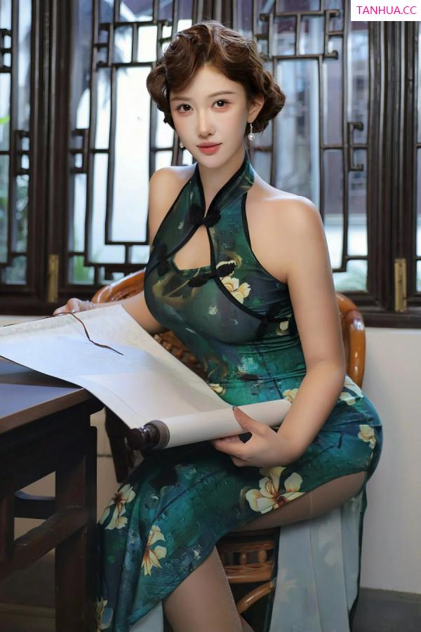   [XiuRen]高清写真图 2025.09.26 No.10815 金允希Yuki 绿色旗袍第9张图片